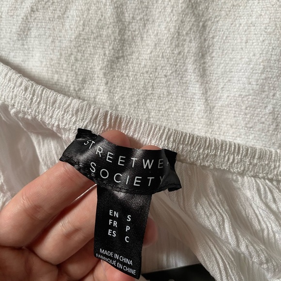 White Crop top - Picture 2 of 2